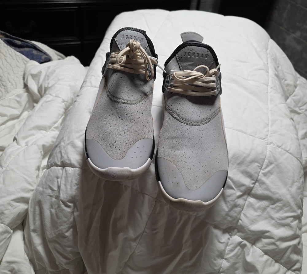 Nike - Picture 4 of 5